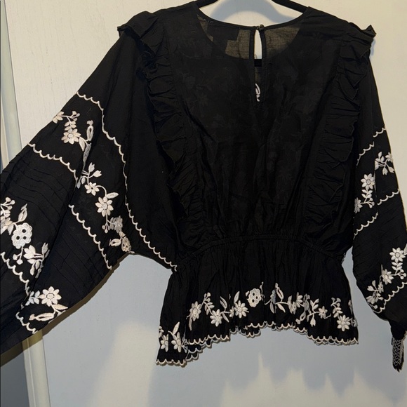 Calypso St. Barth Black & White Embroidered Cotton Boho Blouse NWT SZ Small - Picture 8 of 11